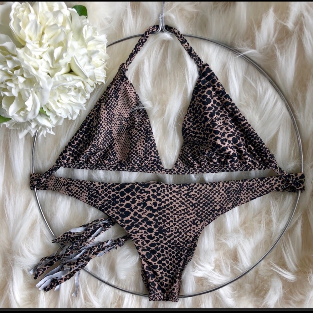 Acacia bikini